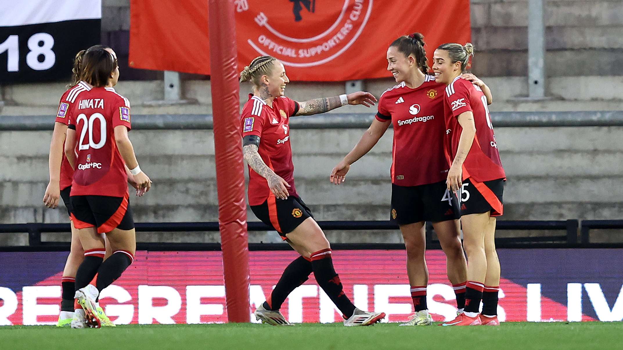 曼联或以3800万镑锁定德里赫特，球员期待与滕哈赫再续前缘